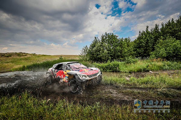 Bailuchi tires conquer muddy grasslands