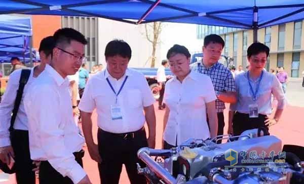 Guests from the delegation visited Yunnei Power Wuxi Industrial Park