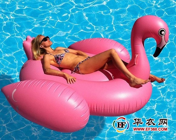 All prints in Spring and Summer are not comparable to this pink flamingo