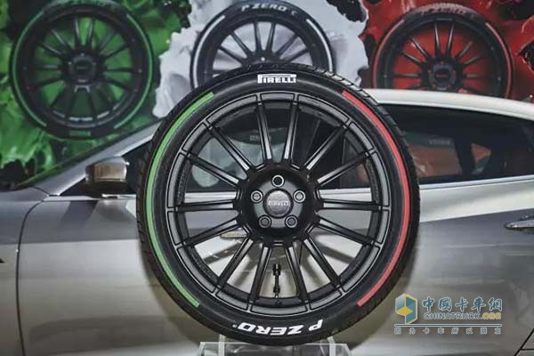 Pirelli officially delivers three-color tires to Italian diplomatic missions