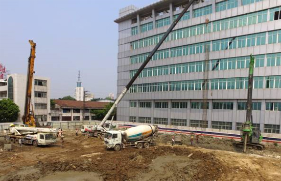 å¹¿ä¸œä½›å±±æŸå°åŒºå»ºç­‘å·¥åœ°