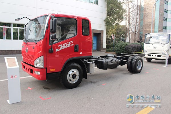 Jiefang J6F light truck