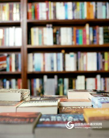 Books and Scanners Promote the Development of University Library Information