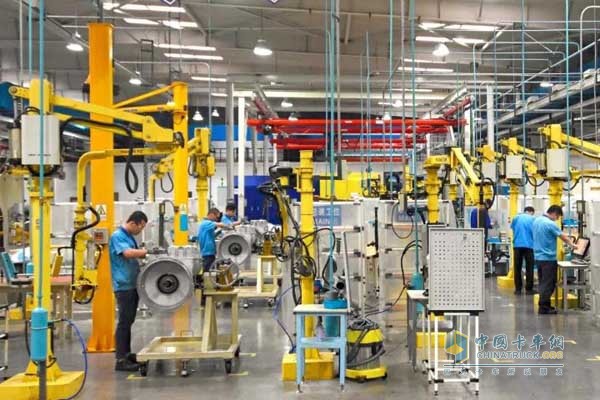 Fast automatic hydraulic transmission production line