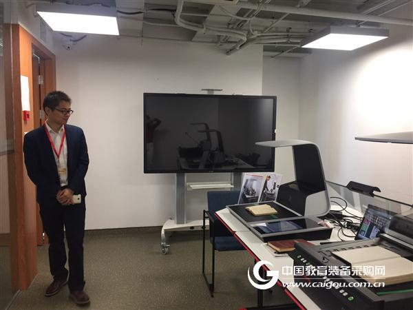 Book Scanner - Digitization of Ancient Books Archives