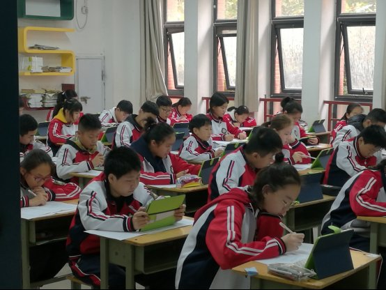 Tianwen number media cloud classroom to help Zhengzhou seven middle wisdom exam seconds results