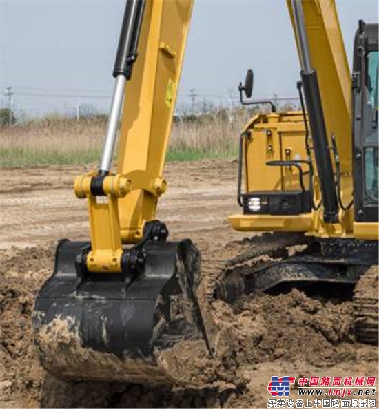 Excavator boss and Caterpillar expert work together to explain Almighty Ares CatÂ® 307E2