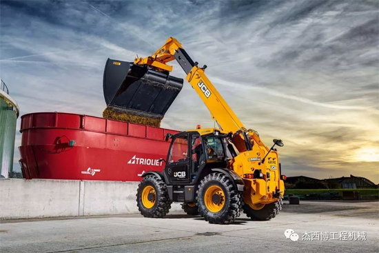 JCB å‘å¸ƒæ–°å“å†œç”¨ä¼¸ç¼©è‡‚å‰è£…è½¦Loadall560-80 Agri Pro