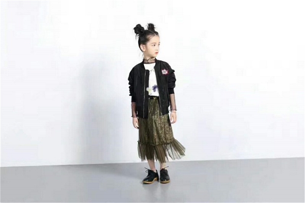 Girl's winter must-have item skirt Small bell children's clothing here have a variety of choices!