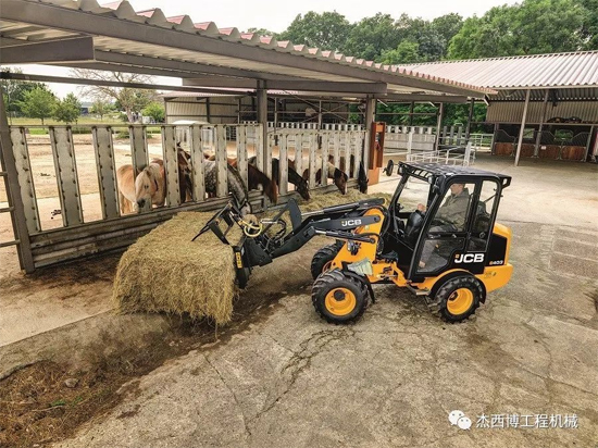 JCBå‘å¸ƒå…¨æ–°å°åž‹å†œç”¨403è£…è½½æœº