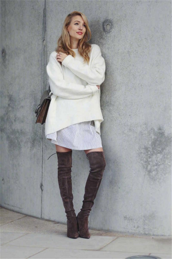 A pair of over-the-knee boots allow you to show long legs in the winter