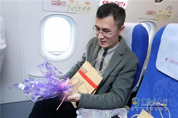 Delicate tires prepared a gift for each passenger