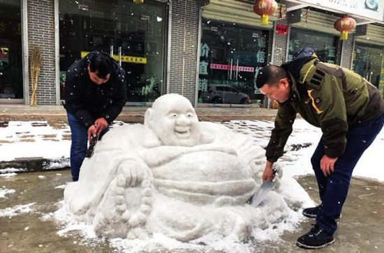 ç”¨é›ªå †æˆå¼¥å‹’ä½›é€ åž‹