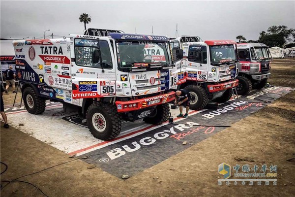 Zero Kilometer Lubricants - Buggyra Team Debuts in Dakar