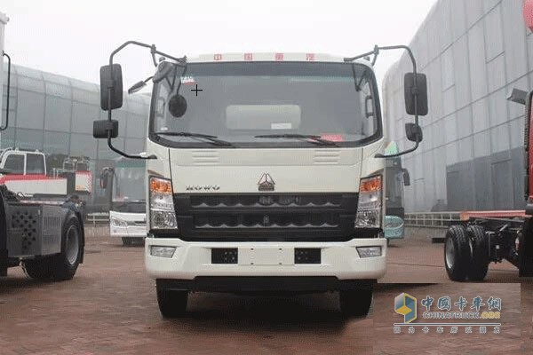 China National Heavy-duty Hydrogen Fuel Cell Vehicle