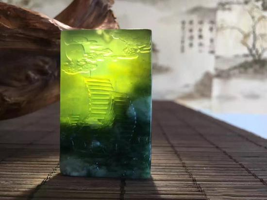 å²«çŽ‰
