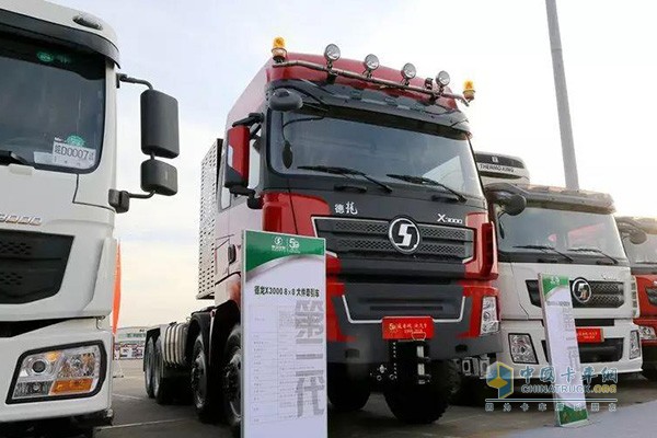 Truck DeLong equipped with Cummins X15 engine