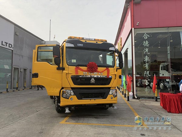 China National Heavy Duty Truck Europe VI street car