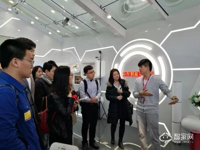 æ™ºèƒ½å®¶å±…å¸‚åœºäº‰å¤ºæˆ˜ç¡çƒŸå¼¥æ¼«ï¼Œæƒ³çªå›´è¿˜å¾—é è¿™4å¤§æ”»ç•¥
