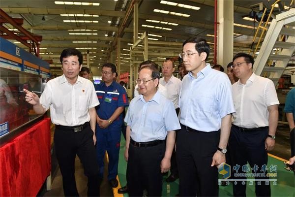 Secretary of the Party Committee of Guangxi Zhuang Autonomous Region Lu Xinshe, Chen Wu, Chairman of the Government, Qin Rupei, Vice Chairman and other leaders intensively came to Yuchai