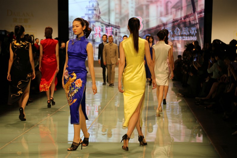 China Custom Fashion Week Looks at the three old Shanghai national brands to join hands to â€œdo thingsâ€