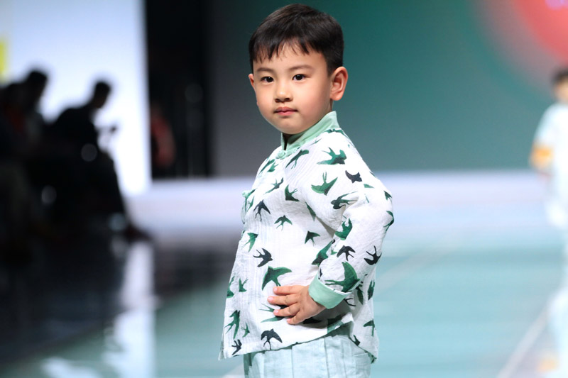 2018 Chinese Custom Fashion Week Original Chinese Style Kid's Wear Chinese New Kid Fashion