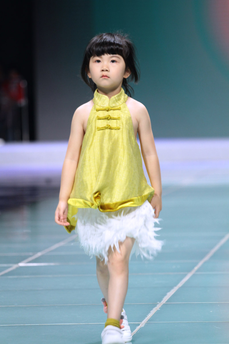 2018 Chinese Custom Fashion Week Original Chinese Style Kid's Wear Chinese New Kid Fashion