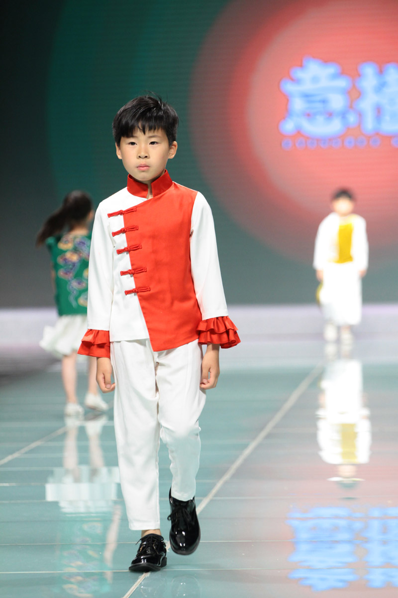 2018 Chinese Custom Fashion Week Original Chinese Style Kid's Wear Chinese New Kid Fashion