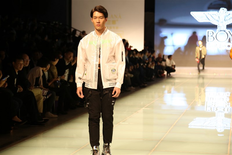 2018 Chinese Custom Fashion Week Fashion Brand BOY LONDON shows a young trend