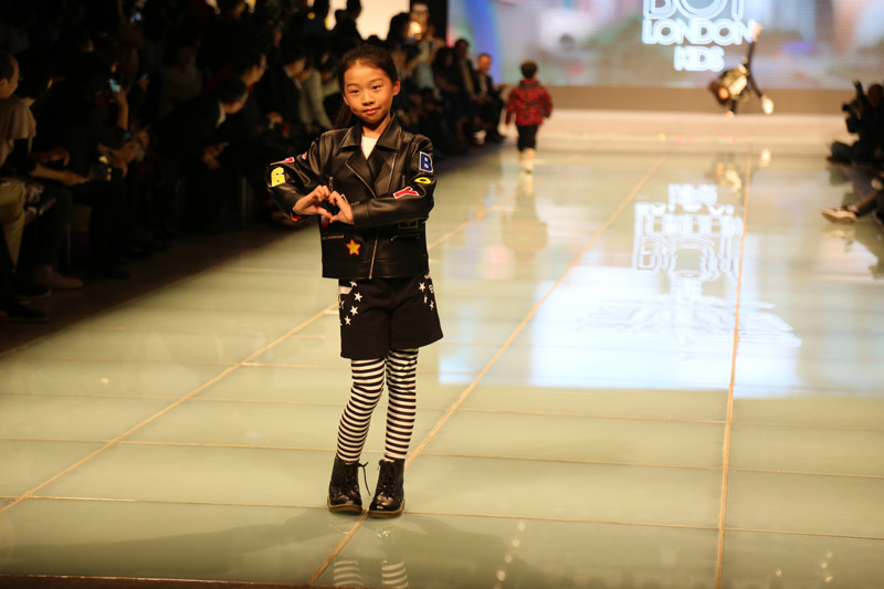 2018 Chinese Custom Fashion Week Fashion Brand BOY LONDON shows a young trend