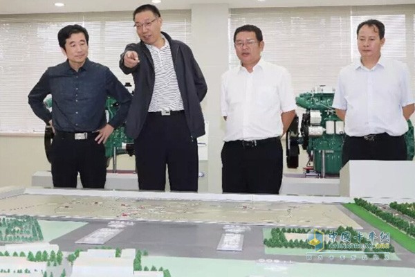 Yuchai Chairman Zhang Ping visits FAW Liberation Engine Business Department