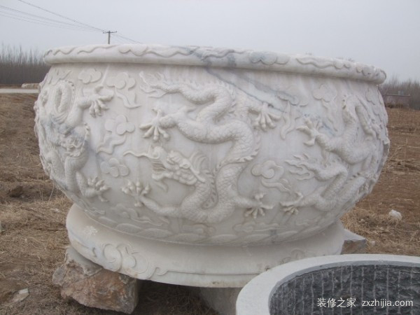 çŸ³é›•èŠ±ç›†
