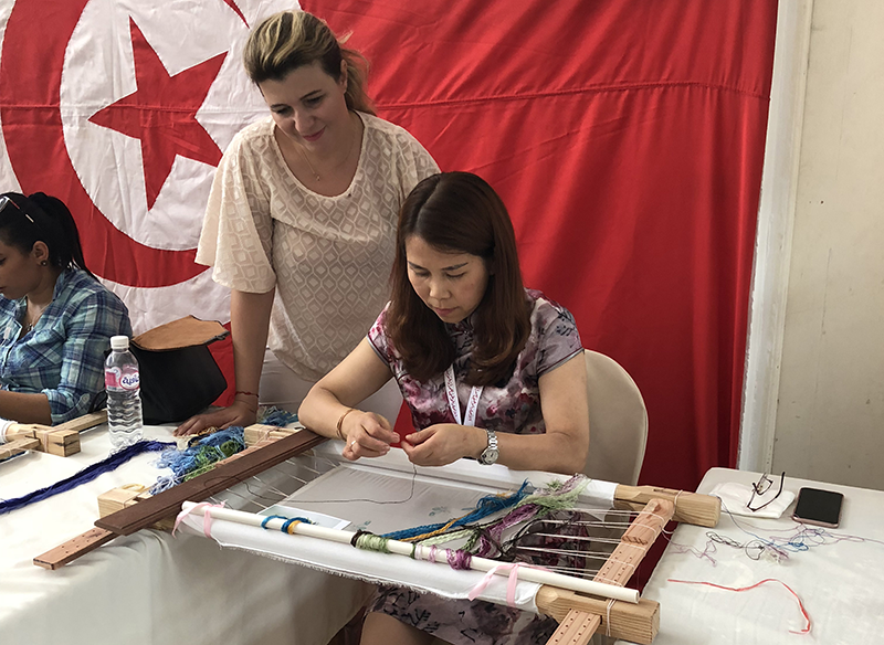 The original generation of the original silk scarf brand and the China Women's Foundation "she power to help the Belt and Road" to develop the public interest cultural exchange activities