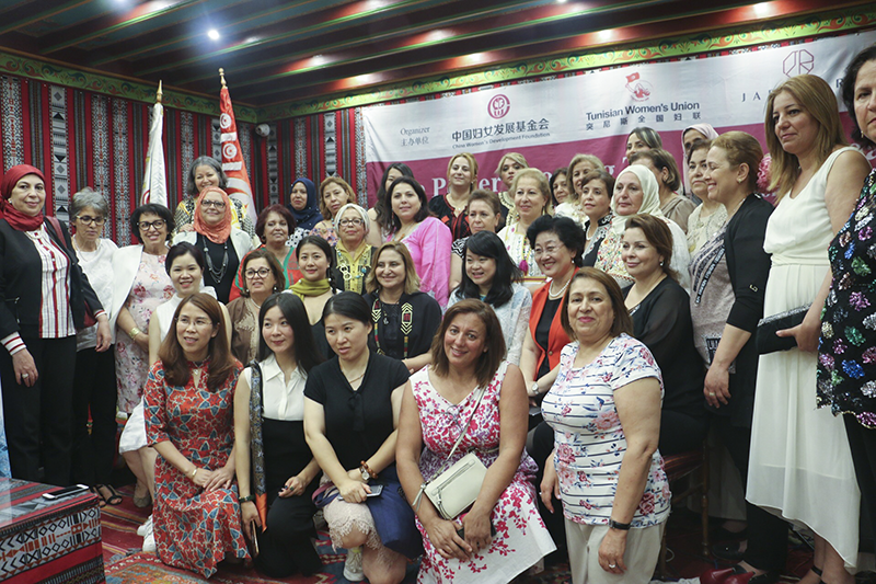 The original generation of the original silk scarf brand and the China Women's Foundation "she power to help the Belt and Road" to develop the public interest cultural exchange activities