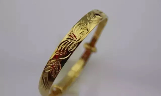 é»„é‡‘å¶çŸ«æƒ…ï¼Œä¸€è¨€ä¸åˆå°±å˜ç™½