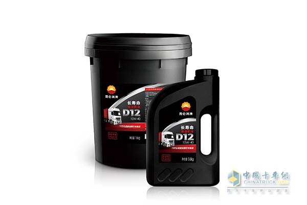 D12 long life diesel engine oil product renderings