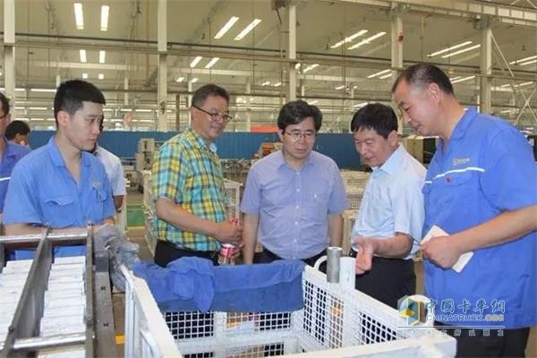 China National Heavy Duty Truck Group Jinan Power Division visited Bohai Piston Production Workshop