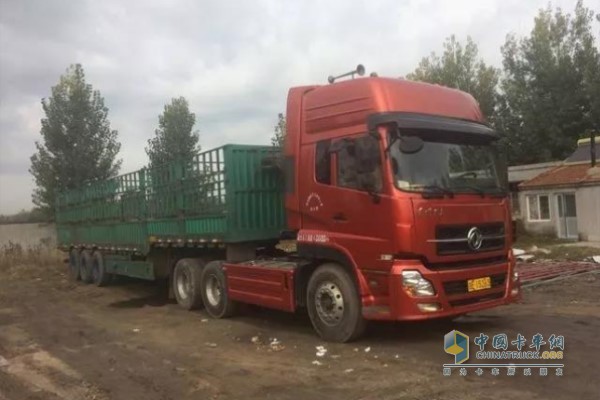 The first Dongfeng Tianlong tractor that was purchased in 2008