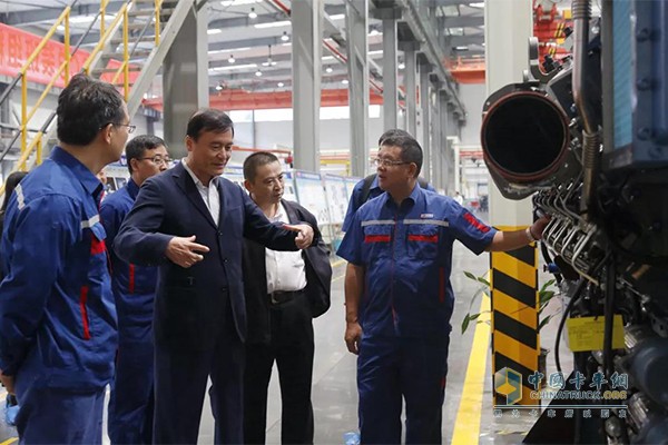 Anjin visited Yuchai fast-moving base, production workshop and R&D center