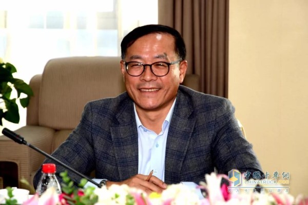 Jin Shiping, General Manager of Sichuan Modern Automobile Co., Ltd.