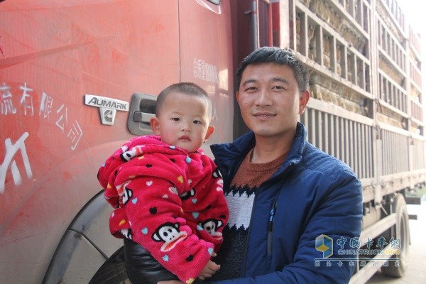 Zhang Xiying and his younger daughter