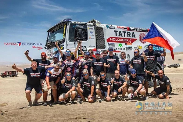 Group photo of 2019 Dakar Rally