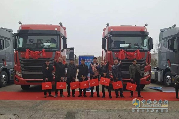 10 successful delivery of Mercedes-Benz Qiaohuai crossing K7