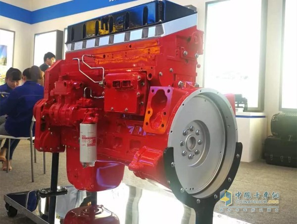 ISM 11-litre fully electronically controlled heavy duty diesel engine