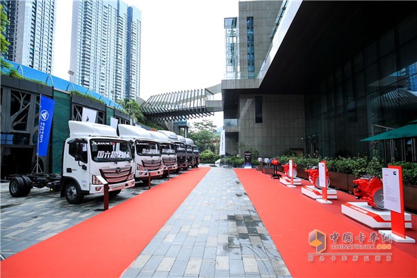 Ouma S series super truck equipped with Foton Cummins F series Guoliu Power