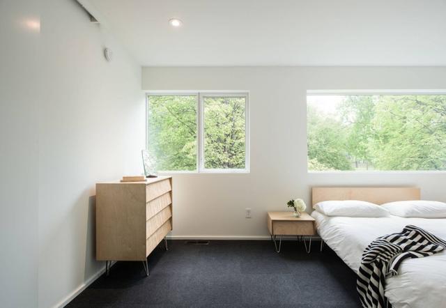 Integrating minimalism into the bedroom design can reduce stress in life