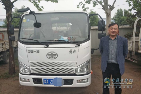 Master Li's Liberation J6F light truck with Xicai Jinwei 4DB1 engine