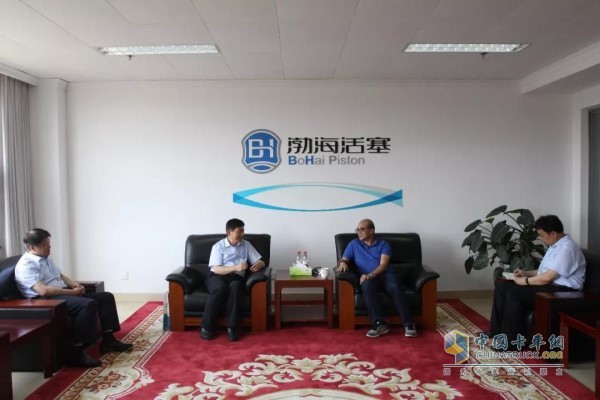 Cai Xiaohong, Vice President of Yuchai Co., Ltd. visited our company for exchange