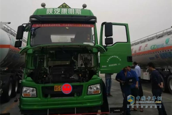 Shaanxi Auto Cummins Service Team uses practical actions to maintain the brand image of Mingzhu Service