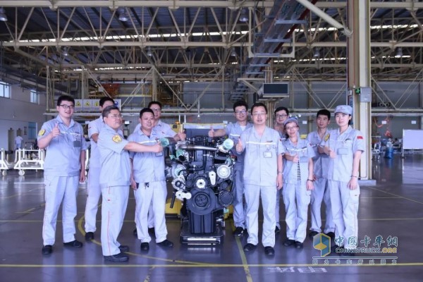 Dongfeng Commercial Vehicle DDi13 Engine R&D Team